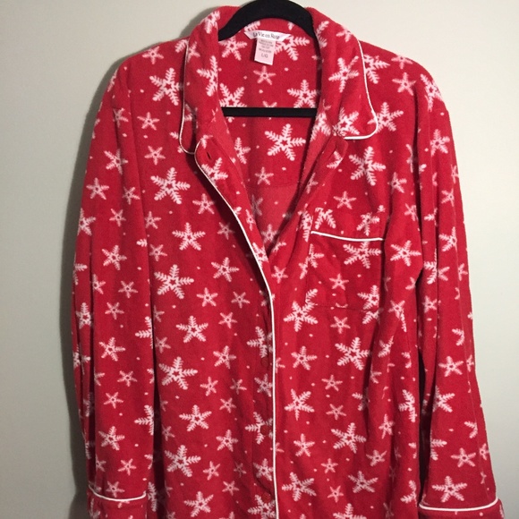 🦋 3/$25 Cozy Fleece Button-Up Pyjama Shirt - Picture 1 of 4